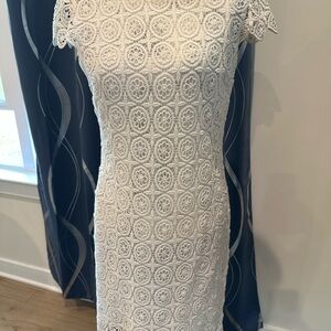 ⚠️LACE DRESS Overlay Short Sleeve Sheath Dress in WHITE SIZE 8